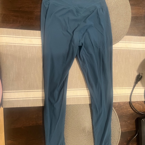 Buff bunny M Leggings - Picture 1 of 3